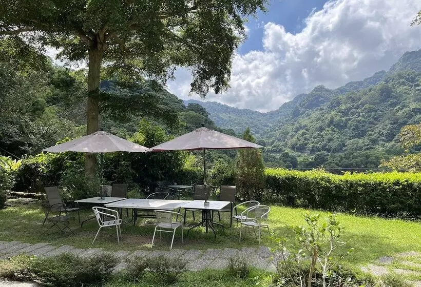 پانسیون Bo Zho Villa