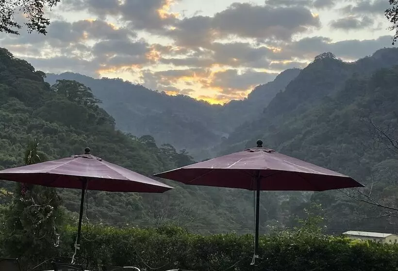 پانسیون Bo Zho Villa