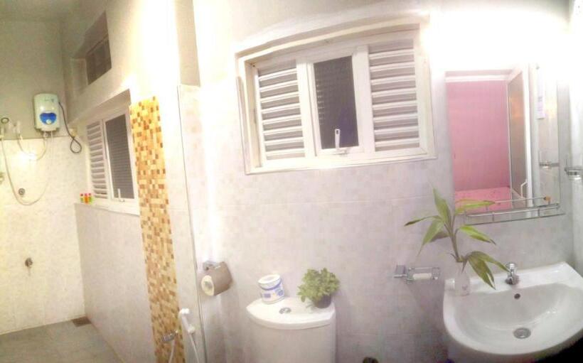 Pensionat Imaaga Kandy Residence