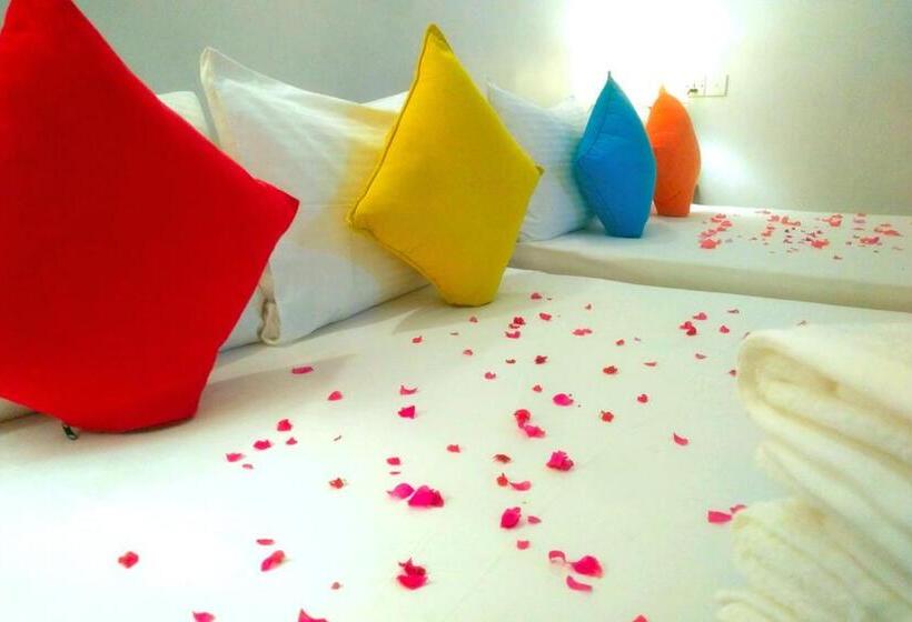 Pensionat Imaaga Kandy Residence