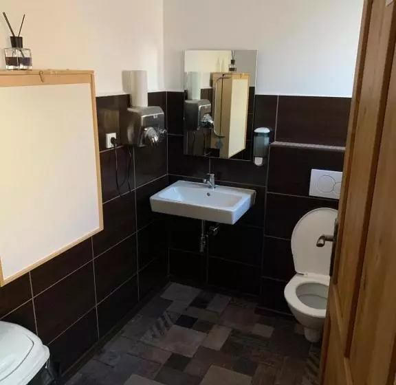 Majatalo Penzion U Grobiana