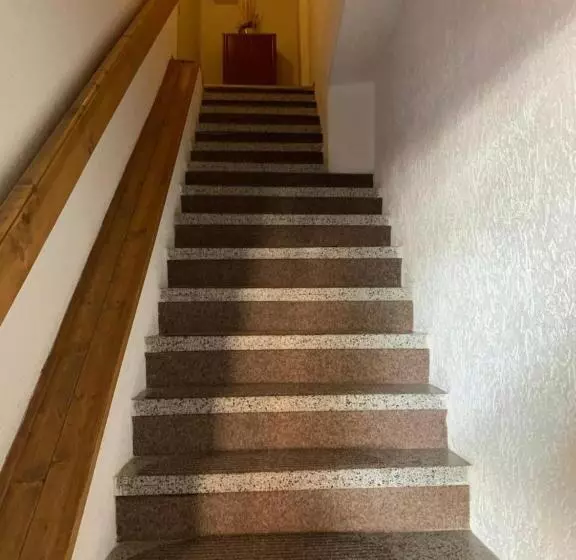 Majatalo Penzion U Grobiana