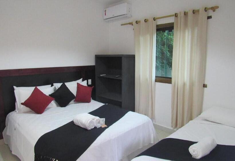 ペンション Pousada Mandalla