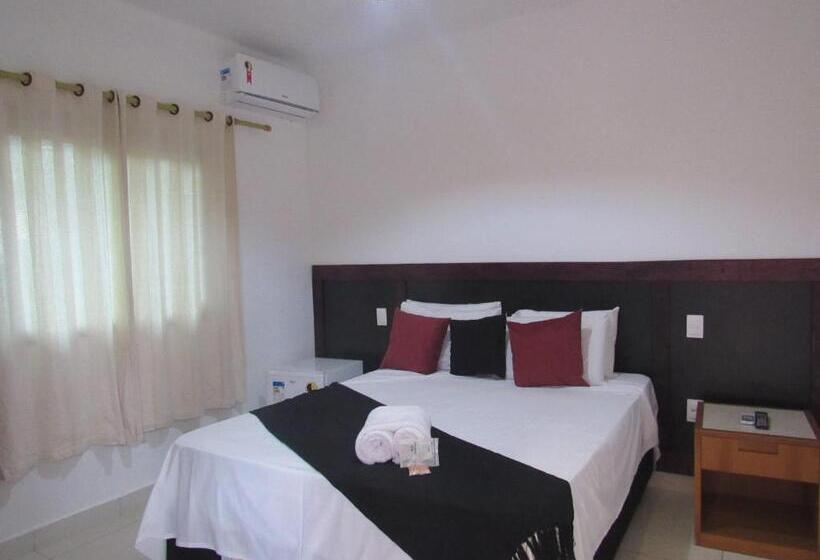 ペンション Pousada Mandalla