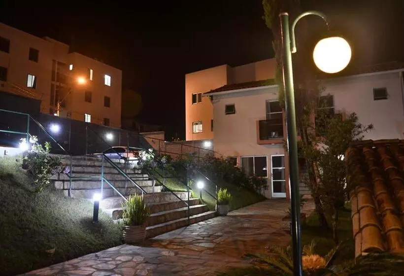 Majatalo Pousada Vila Real Flats