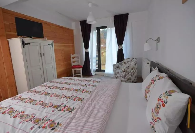 ペンション Talhaus