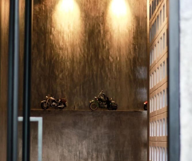 הוסטל Little Pp Hometel