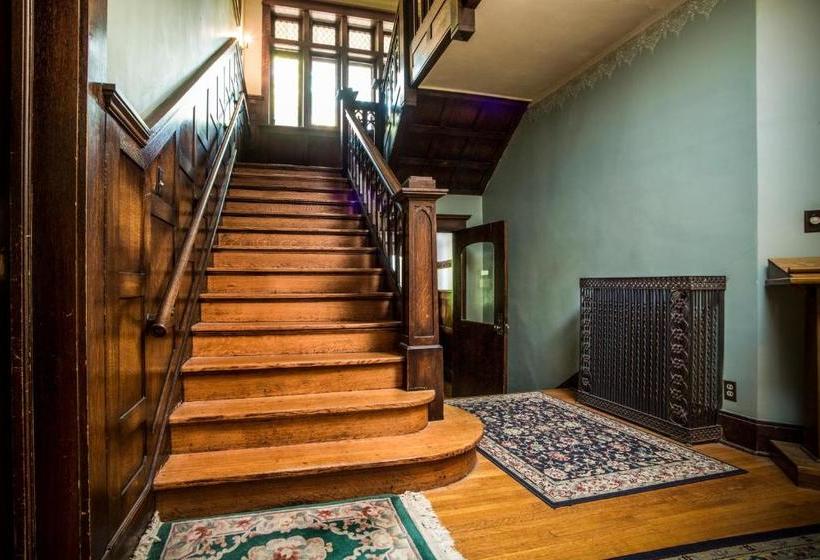 فندق صغير The Rogers House Inn Bed And Breakfast