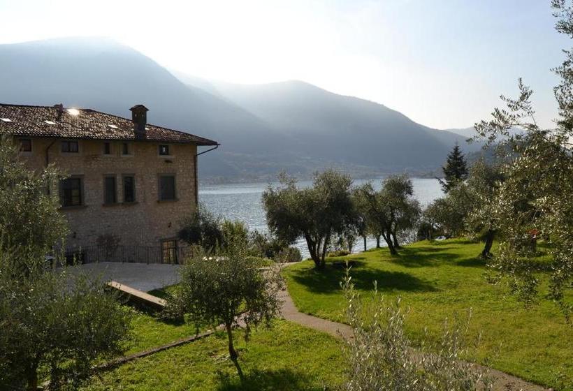 Отель Castello Oldofredi