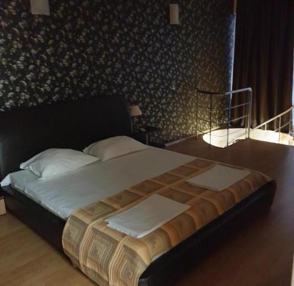 پانسیون Guest House California