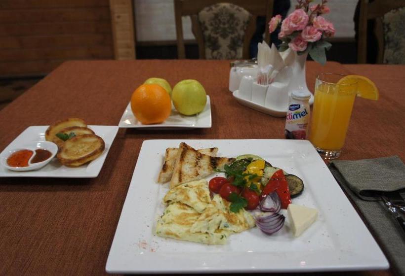 Pensiune Guest House Chalet