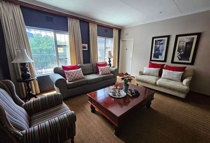 Pension Hillton Manor Guest House