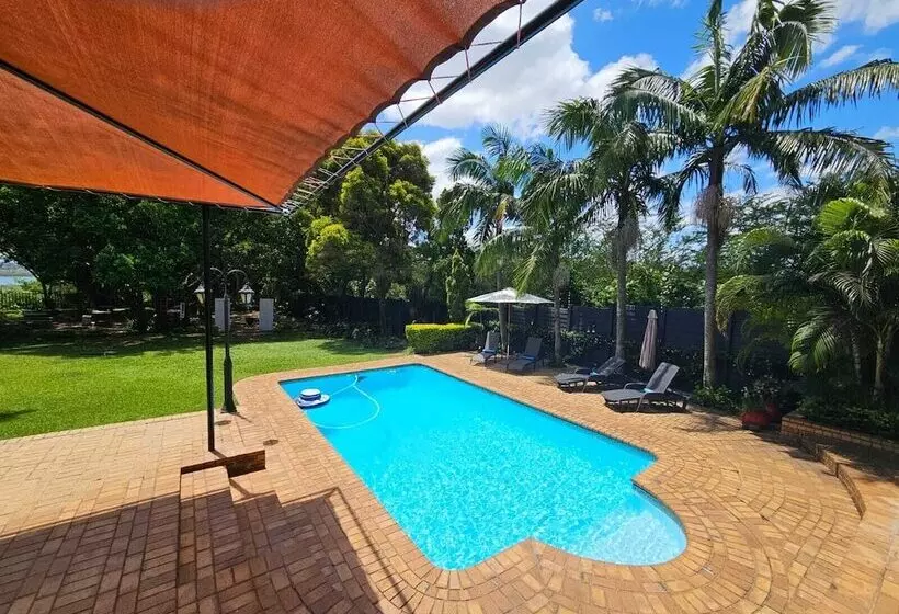 Pension Hillton Manor Guest House