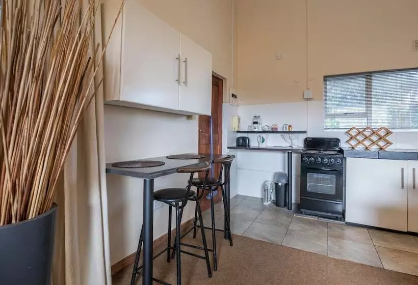 Pension Hillton Manor Guest House