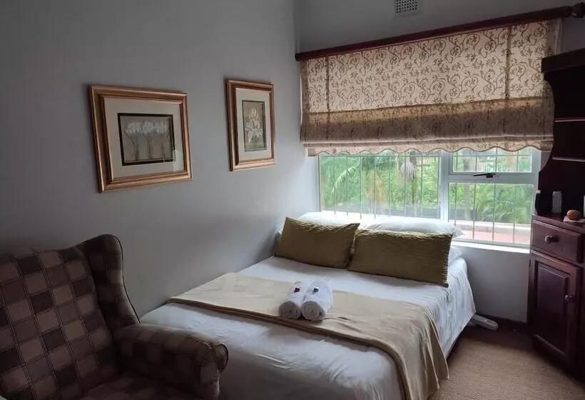 Pension Hillton Manor Guest House