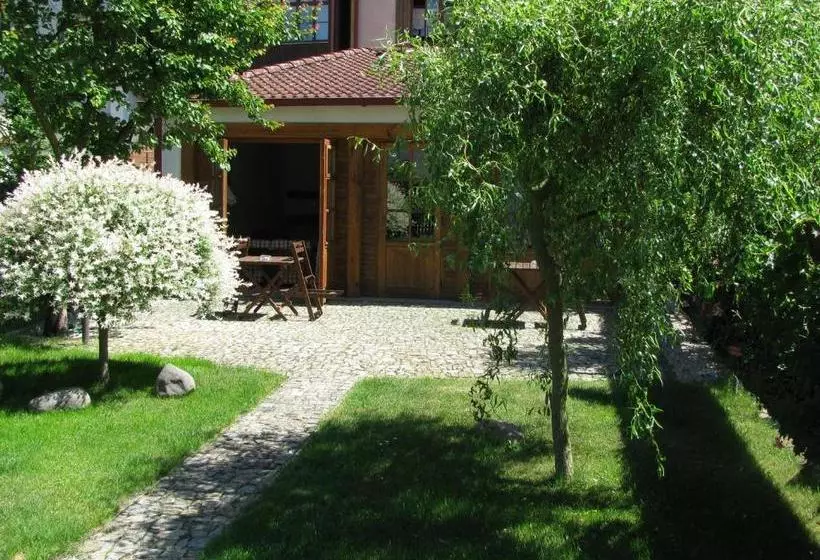 پانسیون Penzion 102