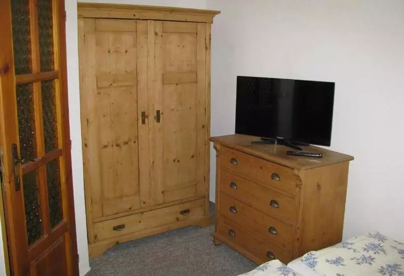 پانسیون Penzion 102