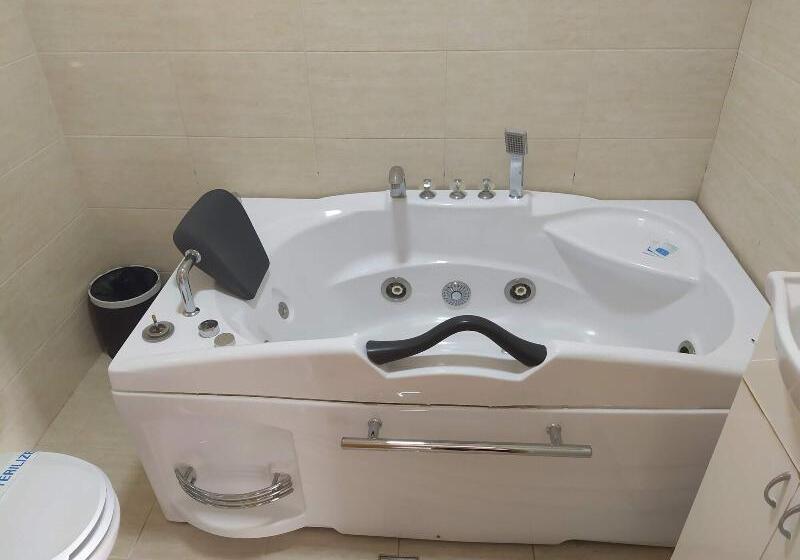 پانسیون Rooms Green Set