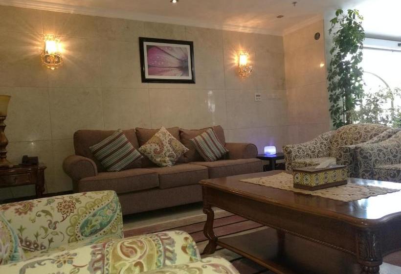 Al Ezzah Palace Hotel Suites