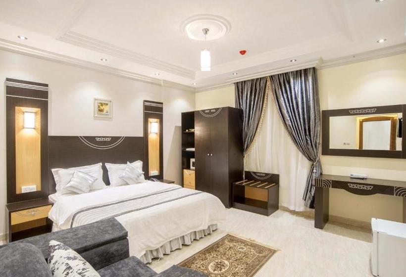 Al Ezzah Palace Hotel Suites
