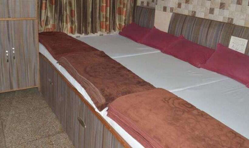 膳宿费 Ajanta Hotel 100 Mtrs Railway Station & 400 Mtrs Dargah