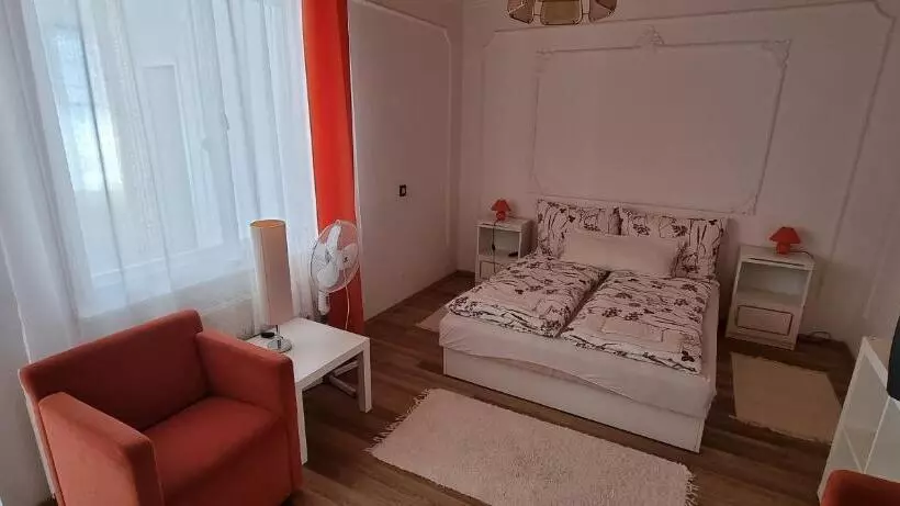ペンション Bangó Vendégház