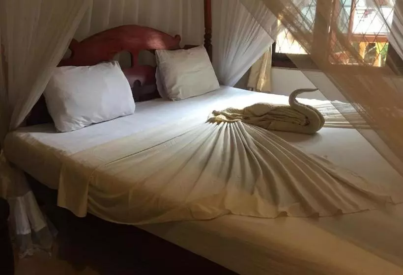 ペンション Brinkhouse Guesthouse , Unawatuna Beach