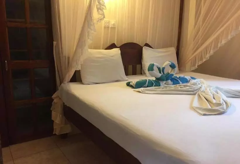 ペンション Brinkhouse Guesthouse , Unawatuna Beach