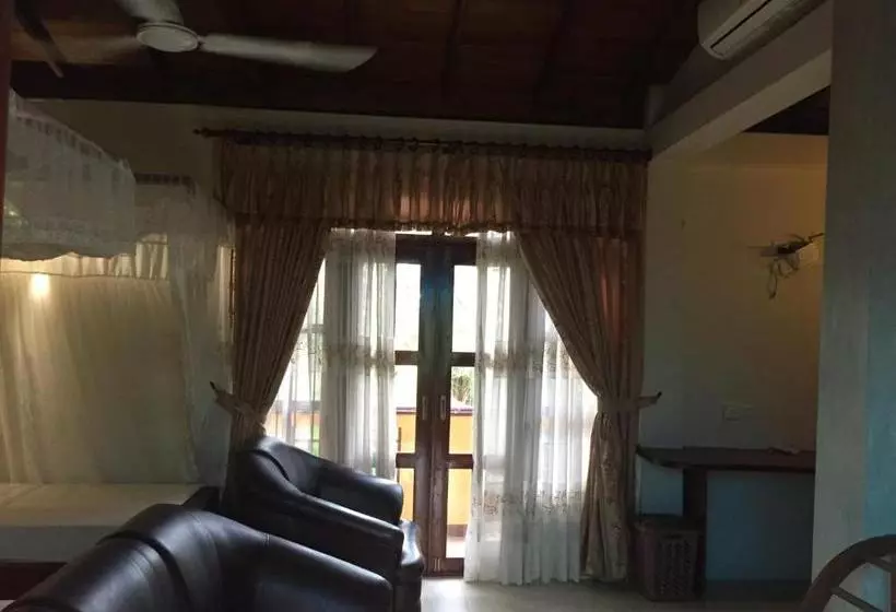 ペンション Brinkhouse Guesthouse , Unawatuna Beach