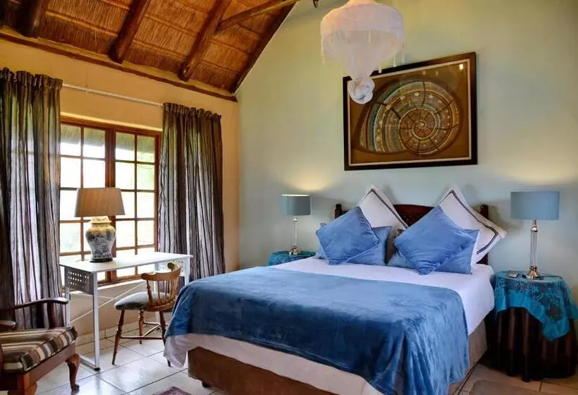 Majatalo Owls Loft Guesthouse