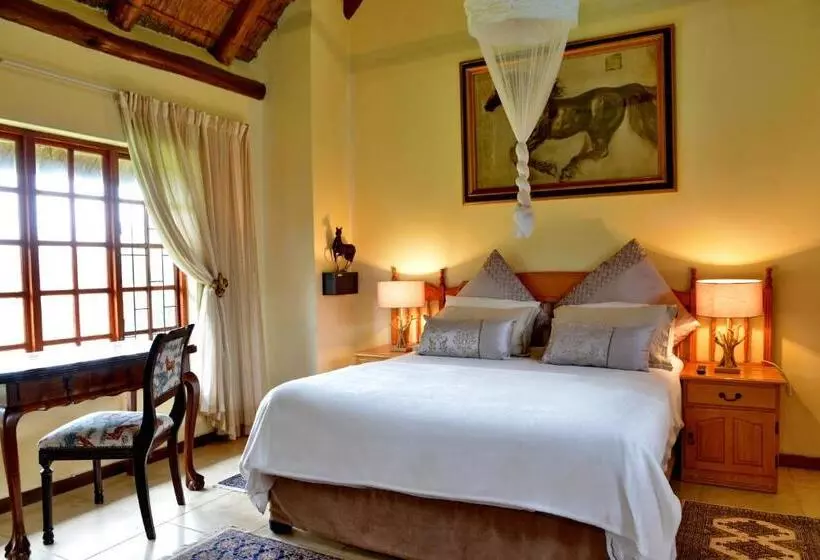 Majatalo Owls Loft Guesthouse