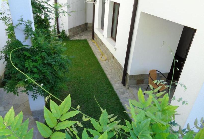 פנסיון Cloudbase Guesthouse