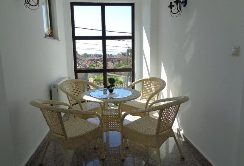 פנסיון Cloudbase Guesthouse