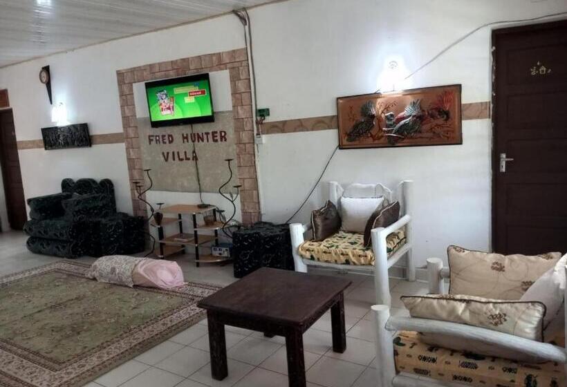 پانسیون Fred Hunter Villa