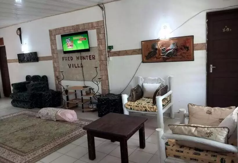 پانسیون Fred Hunter Villa