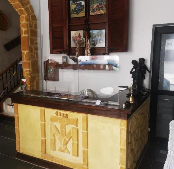 پانسیون Kipros Accommodation