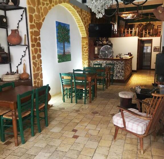 پانسیون Kipros Accommodation