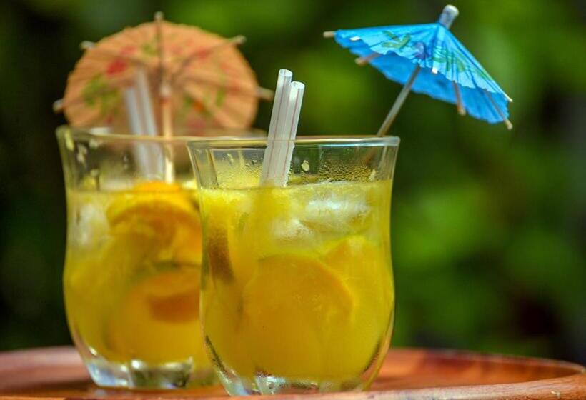 膳宿费 Refugio Ecologico Amadamata