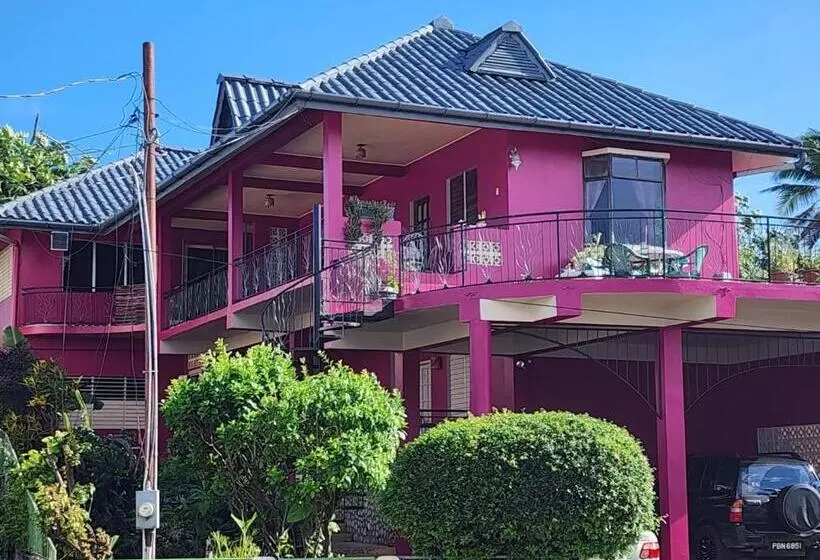 پانسیون The Seaside Garden Guesthouse