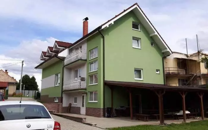 پانسیون Ubytovanie Tri Sestry