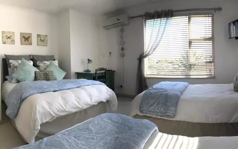 ペンション Bay Breeze Guesthouse Selfcatering