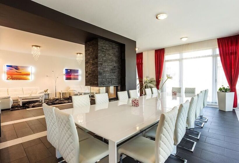 بنسيون Complex Europe