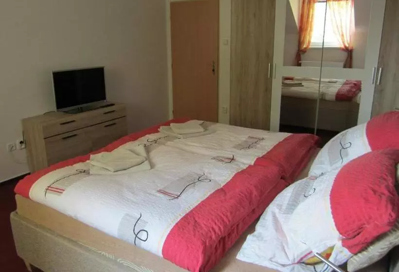 پانسیون Guest House Krpole