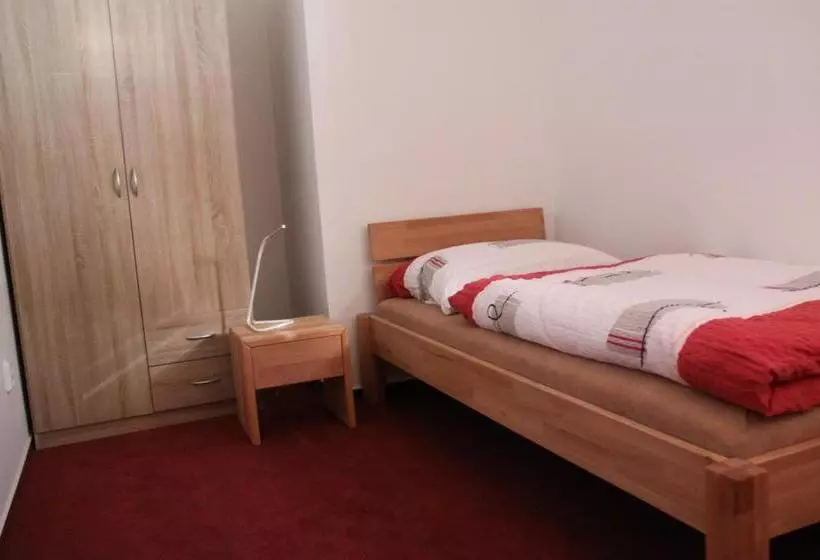 پانسیون Guest House Krpole