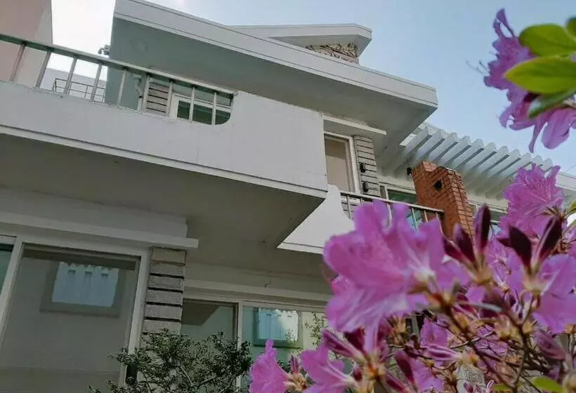 Majatalo Byulbam Guesthouse