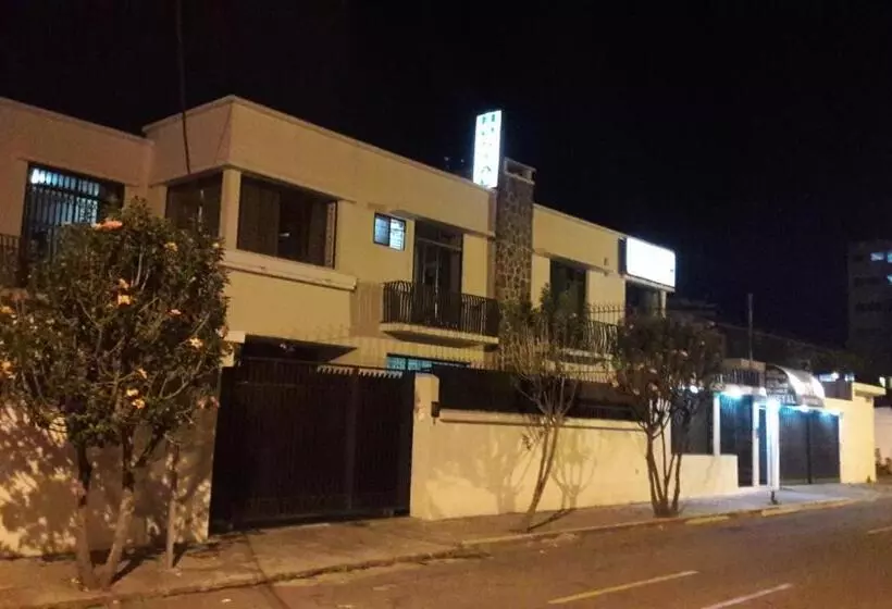 پانسیون Hostal Santa María Gracia