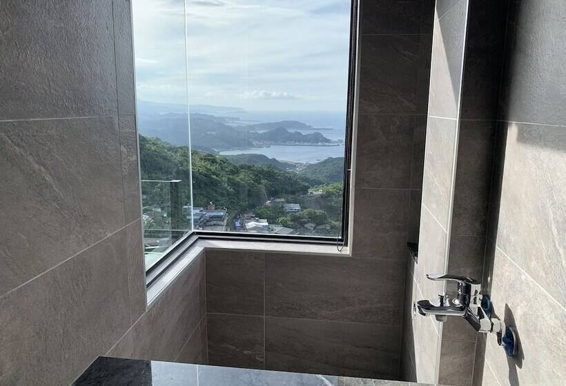 پانسیون Something Easy Inn