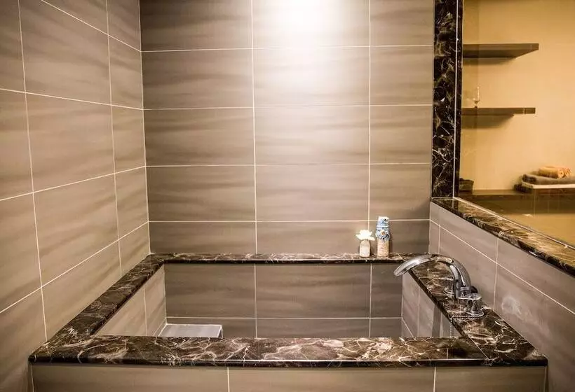 پانسیون Something Easy Inn