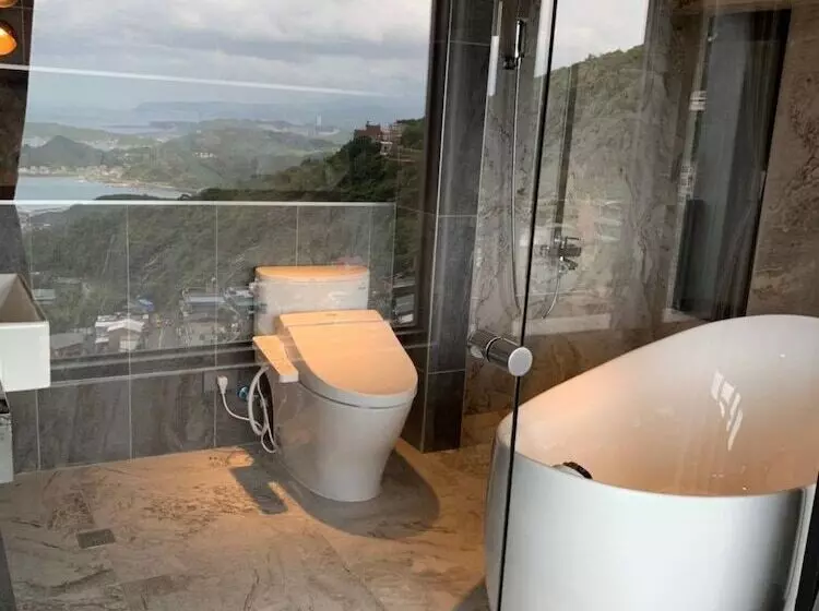 پانسیون Something Easy Inn