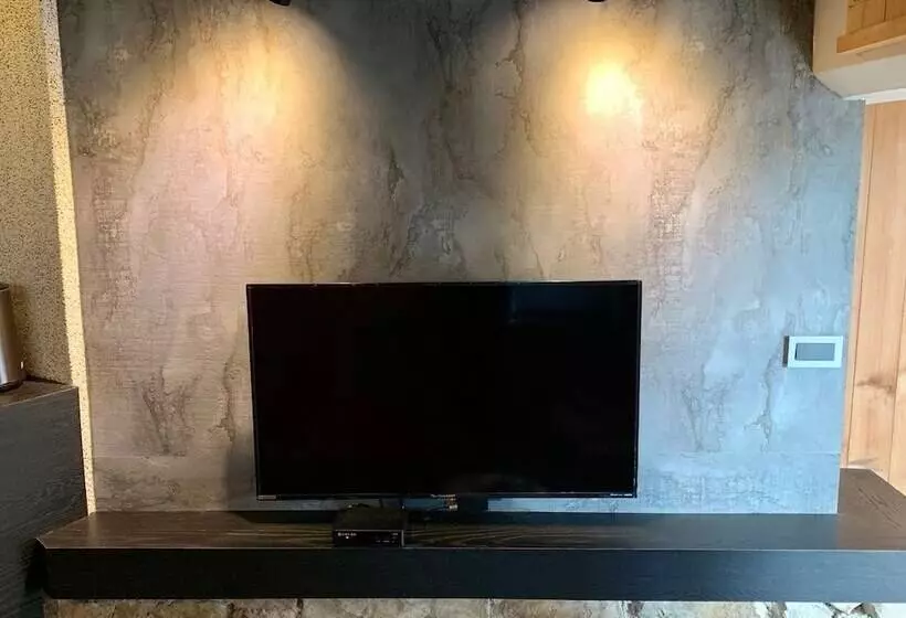 پانسیون Something Easy Inn